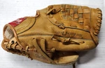 Rawlings RBG54 The Mark Of Pro 11" Rht Baseball Glove Basket Web Mitt. Fixed Price $16.00.