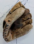 Vintage Ted Williams Wilson A2141 Hawk Model Baseball Glove Mitt 1950S Era. Fixed Price $45.00.