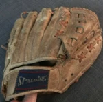 Richie Dick Allen Vintage Genuine Leather Baseball Glove Spalding Model RA142833. Fixed Price $19.99.