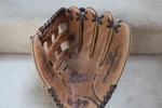 Rawlings Used Player Preferred Rht 14" Baseball/softball Glove Model P14HF. Fixed Price $55.00.