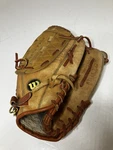 Wilson Pro Staff A1814 PS2 Baseball Glove 11" Rht Dual Hinge Game Ready. Fixed Price $18.00.