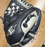 Easton EKP9500 9.5" Youth Rht Leather Basket Web Glove Black/gray. Fixed Price $21.00.