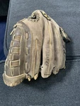 Mizuno Men's Baseball Gloves MZ123 Professional Model. Fixed Price $18.99.