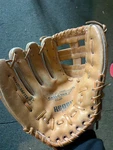 Crafted Top Grain Cow Hide Left Handed Regent Baseball Glove Mitt 04665. Fixed Price $14.90.