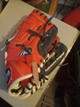 Rawlings PL90SN 9" Right Hand Thrower Baseball Glove. Fixed Price $10.00.