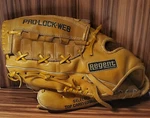 Vintage The Big Man 2 Regent Pro Lock Web Baseball Mitt 04995 Right Hand Throw.. Fixed Price $15.99.