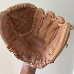 Vintage Rawlings RBG70 Steve Carlton Baseball Glove Basket-web Right Hand Throw. Fixed Price $20.00.