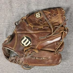 Wilson A800 Optima 12.5 Brown Rht Dual Hinge Glove AO800 Dk 125FP Softball. Fixed Price $29.95.