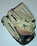 Easton Synergy SYFP1300 Men's 13" Pattern Brown Soft Leather Baseball Glove Lht. Fixed Price $39.99.