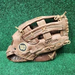 Wilson Extra Snap Action Baseball Softball Glove Rht A2914 - Good Condition. Fixed Price $29.99.