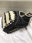 Star FGS7-FB Systems Seven 13 Baseball Softball First Mitt Left Throw. Fixed Price $200.00.