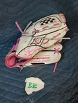 Easton Baseball Glove Laredo 115FP Model 1/2 Right Handed Person. Fixed Price $23.00.