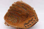 Rawlings Youth Rht RBG106 Inch Glove. Fixed Price $14.99.