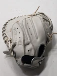 Mizuno Mvp Select 34 Catcher Mitt GXS50MPS Rht White Leather Glove 178601-OP. Fixed Price $79.99.