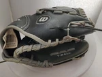 Wilson Sport Baseball Glove Youth T-ball For Right Hand Throw. Fixed Price $9.00.