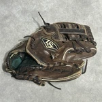 Louisville Slugger Lxt -LXRF171175 11.75" Softball/baseball Rht. Fixed Price $33.07.