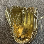 Rawlings Golden Glove Mini Collectible Heart Of The Hide PRO701BF. Fixed Price $16.99.
