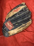 Rawlings Dual Wing Rsgxld 14" Left Hand Throw Tan & Black Leather Glove. Fixed Price $15.00.