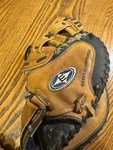 Easton NFP2 Glove Rht. Fixed Price $25.00.
