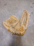 Rawlings PG26 Reggie Jackson Fastback Model Leather Baseball Glove Left Throw. Fixed Price $15.00.