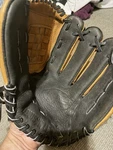 Vintage Louisville Slugger KHB1150 Leather Baseball Glove Rht Black Tan. Fixed Price $59.99.