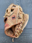 Macgregor G11T Joe Morgan 11" Leather Baseball Glove Right Hand Throw Rht. Fixed Price $15.00.