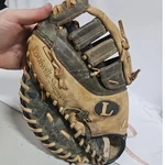 Louisville Slugger Tpx Hoss Series Catchers Mitt Leather Baseball Glove 32 Inch. Fixed Price $45.00.