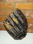 Rawlings R7130B Rht Fastback 12" Baseball/softball Glove. Fixed Price $29.95.