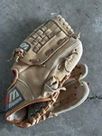 Mizuno MZ1204 Max Flex Baseball Glove Rht Professional Model Steerhide. Fixed Price $16.38.