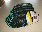 Wilson Siren Left Hand Throw Right Softball Mitt Or Glove Adult 12.5" New. Fixed Price $29.00.