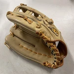 Vintage Wilson Softball Glove Mens 11 Beige Leather Grip-tite A9813 Hold. Fixed Price $99.99.