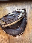 Mizuno GXC-93 Pro Scoop 33.5 Baseball Softball Catchers Mitt Right Hand Throw.. Fixed Price $55.00.