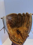Rawlings RSE70 Special Edition Baseball Glove 11.5" Rht Fastback Leather. Fixed Price $36.50.