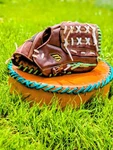 Mizuno MT2600 Professional Model Vintage Baseball Glove 12'. Fixed Price $60.00.