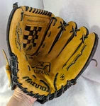 Mizuno Power Lock Glove Mmx 122LP Inches Ballpark Series Rht. Fixed Price $14.99.