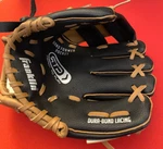 Franklin Fielders Glove 1/2" Right Hand Thrower Kids Baseball 22723-8.5. Fixed Price $25.00.