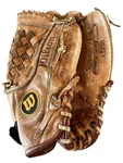 Wilson A2331 George Brett Signature Model Snap Action Baseball Glove Rht 12 Inch. Fixed Price $19.99.