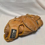 Diamond Master Steer Hide Professional Model Custom Built Baseball Glove S375AFR. Fixed Price $11.04.