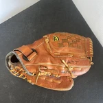 Mizuno Mz 1320 Leather Baseball Softball Glove 13" Rht Right Hand Throw. Fixed Price $38.95.