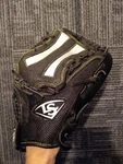 Louisville Slugger Model ZRSL5S 12 1/2" Rht Xtra Soft Lining Black Glove. Fixed Price $20.83.