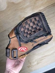 Rawlings Baseball Glove RBG36TBR 12-1/2 Inch Right Hand Throw Full Grain Leather. Fixed Price $29.00.
