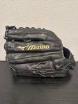 Mizuno 12.75 GMVP1275P3BC Outfield Pro Model Baseball Glove Left Hand. Fixed Price $99.95.