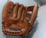Vintage Wilson Jim Rice Lht A2252 10.5" Leather Glove Mitt Baseball Pro. Fixed Price $28.99.