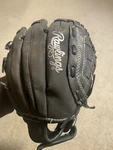 Rawlings Baseball Glove Playmaker PM110GS Right Hand Throwing Excellent Condi. Fixed Price $17.99.