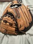 Easton Leather 10 NE2Y Left Handed Catchers Mitt. Fixed Price $25.00.