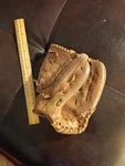 1960 Spalding Model #42-387-RICO Petrocelli- Youth Baseball Glove -japan Rht. Fixed Price $17.99.