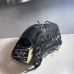 Rawlings Heart Of The Hide R2G 12.75 Outfield Glove PROR3039-22C Trap-eze Web. Fixed Price $199.99.