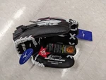 Mizuno Prospect Finch Youth Softball Glove Series Rht 11" White/black. New Tag. Fixed Price $45.86.