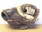 Mizuno Gxf 92 12.5" Premium Franchise Leather First Base Glove Rht Read Descript. Fixed Price $34.99.