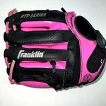 Franklin Girls Youth Pink Baseball Tee Glove Rht 4612- 9 1/2 Rtp Adjustable. Fixed Price $6.29.
